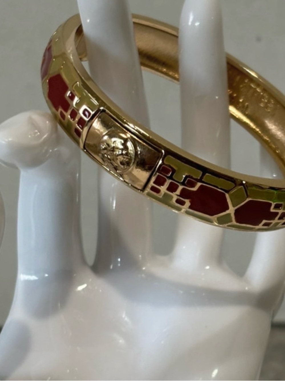 Emerson Street Hinged Bangle Bracelet